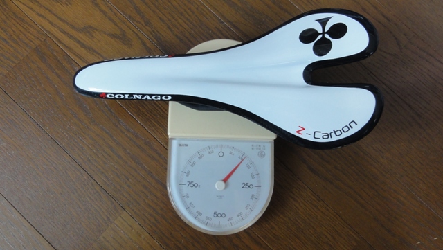 やっと届いたCOLNAGO Zカーボンサドル: Via Nirone Bianchi & Cambiago